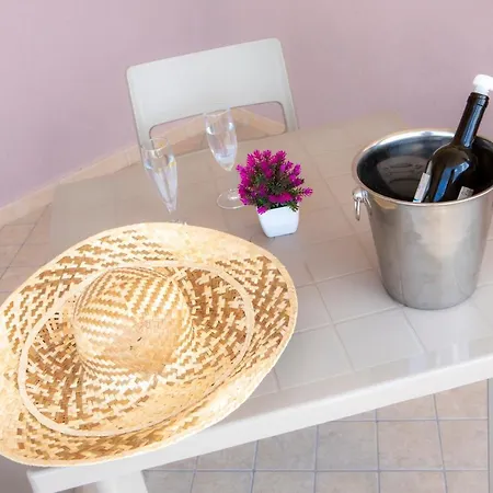 公寓 La Vignatropea 圣多米尼卡