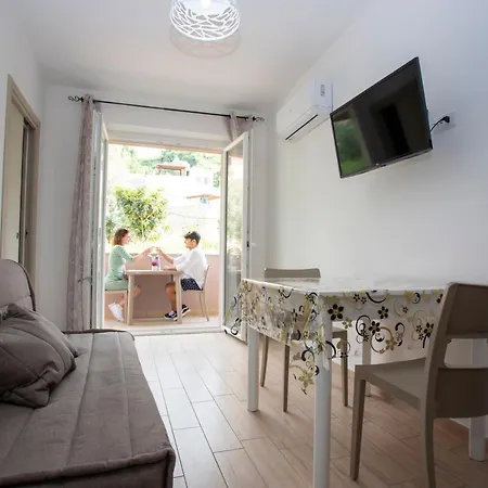 公寓 La Vignatropea *